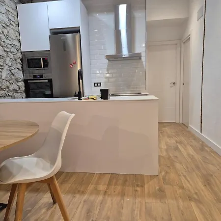 R2R - Apartamento En El Centro De Gijon - 119A2